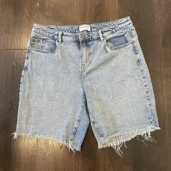 Lane Bryant Signature Fit Mid Rise Boyfriend Bermuda Shorts Size 14 Women’s - Picture 2 of 9